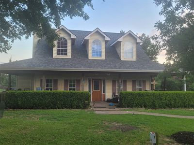 3376 Plainview Rd