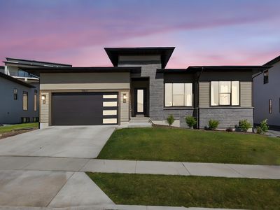 5502 N Valley View Rd