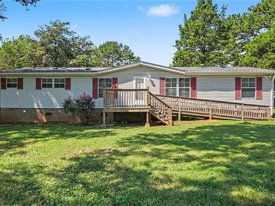 530 Gladstone Rd