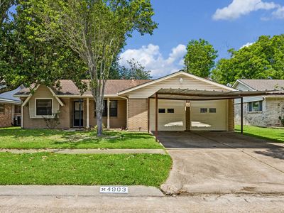 4903 Mistletoe Rd