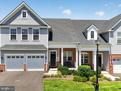 33 Tucker Way