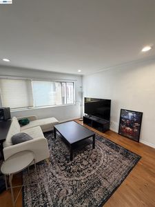 1015 N Kings Rd APT 309