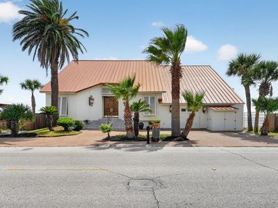1840 Bay Shore Dr