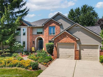 3128 Charlwood Dr