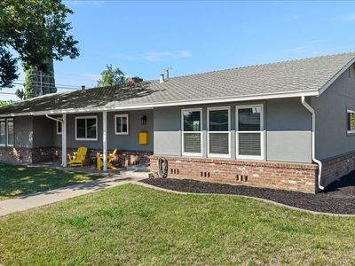 3321 Keller St
