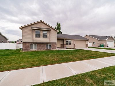 3750 E Ridgeland Dr