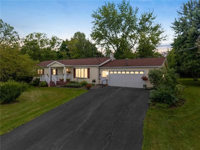 2411 Cayuga View Rd
