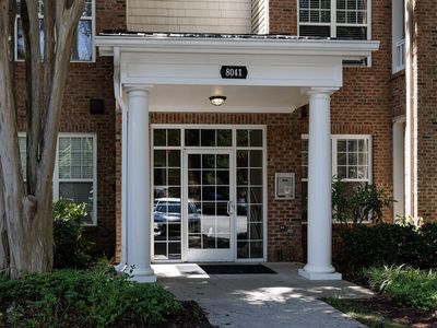 8041 Allyns Landing Way APT 203