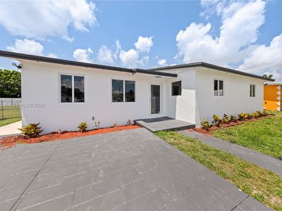 651 NW 9th St