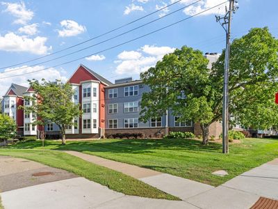 720 3rd Ave NE APT 325