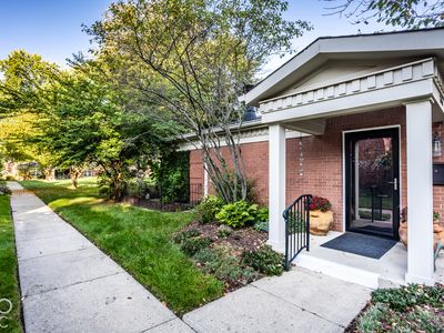 7346 King George Dr