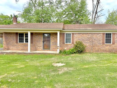 209 Meadow Ln