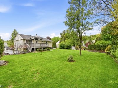 15 Fairview Ave