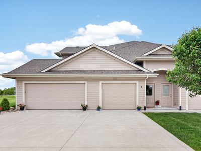 2511 NE Oak Dr Unit 2