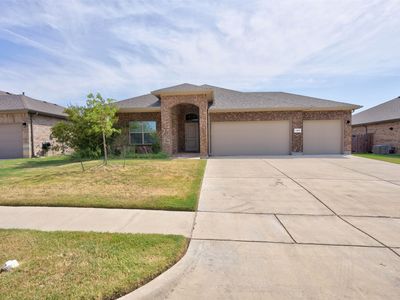 Property at 1203 Larkspur Ln, Cleburne, TX