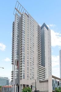 737 W Washington Blvd APT 1902