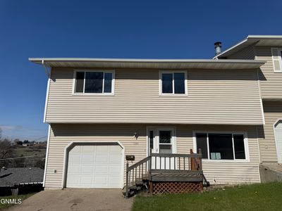 Property at 1105 6th Ave NW, Mandan, ND