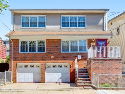 11 Burdette Place