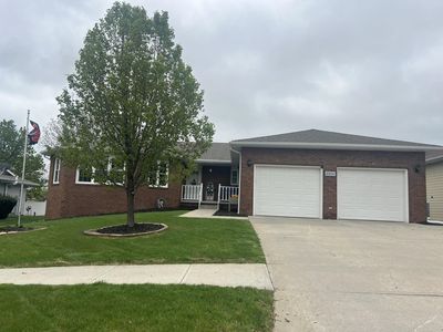 2905 Dover Dr
