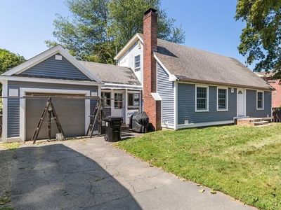 34 Heather St