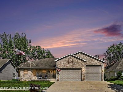1812 Schoolhouse Rd