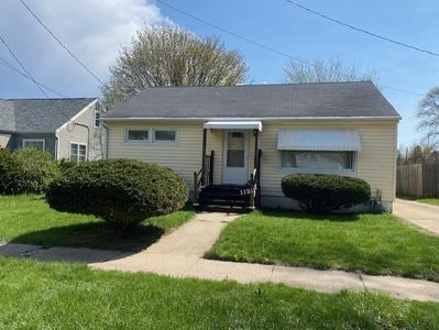 1121 Cleveland Street