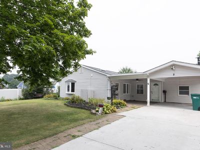 5 Sweetbriar Ln