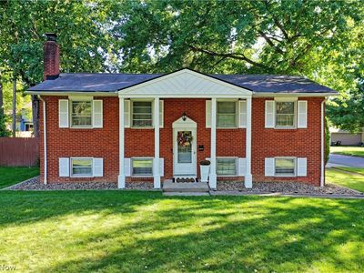 1809 Lemont Dr