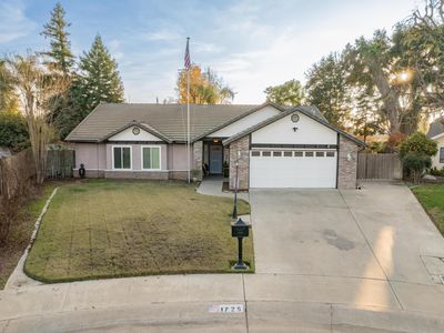 1725 S Bradley Street