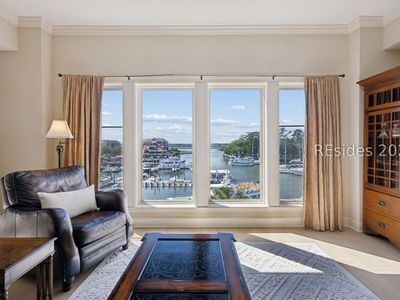 9 Shelter Cove Ln APT 304