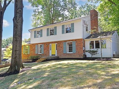 359 Woodknoll Ter