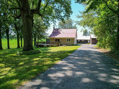 2637 Academy Rd