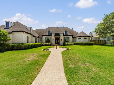 1106 Royal Adelade Dr