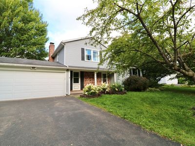 34 Woodshire Ln