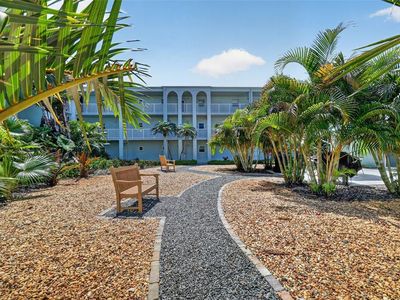 1706 Belleair Forest Dr APT 220