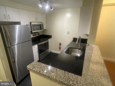 2301 N St NW APT 102