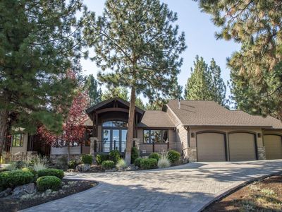 3352 NW Windwood Way