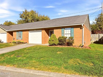 8023 Intervale Way