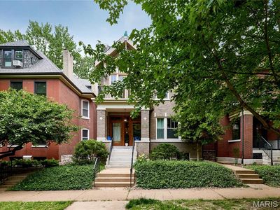3863 N Utah Pl