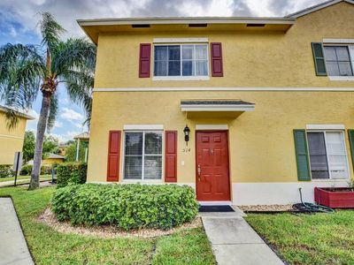 514 W Bloxham Street