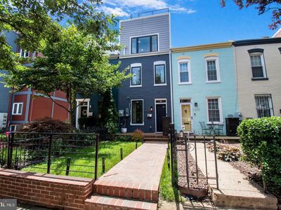 1427 K St SE
