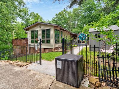 1524 N Hunter Dr