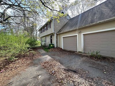 17 Gable Ln