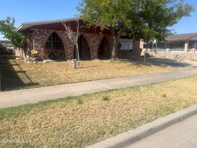 5757 Sweetwater Dr