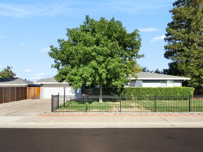6841 Shalimar Way
