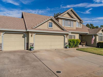 312 Manor Dr