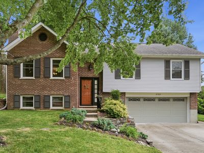 3123 Royal Windsor Dr
