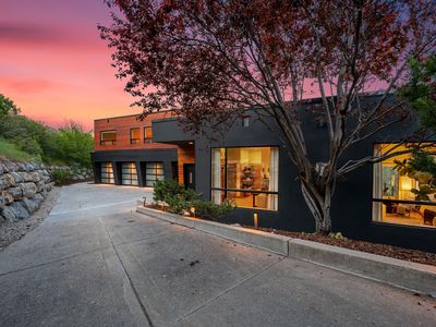 5632 E Pioneer Fork Rd