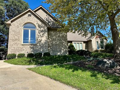 650 Plainfield Dr