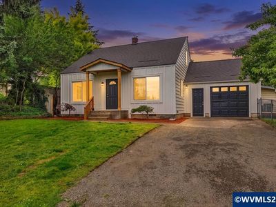 339 Stoneway Dr NW